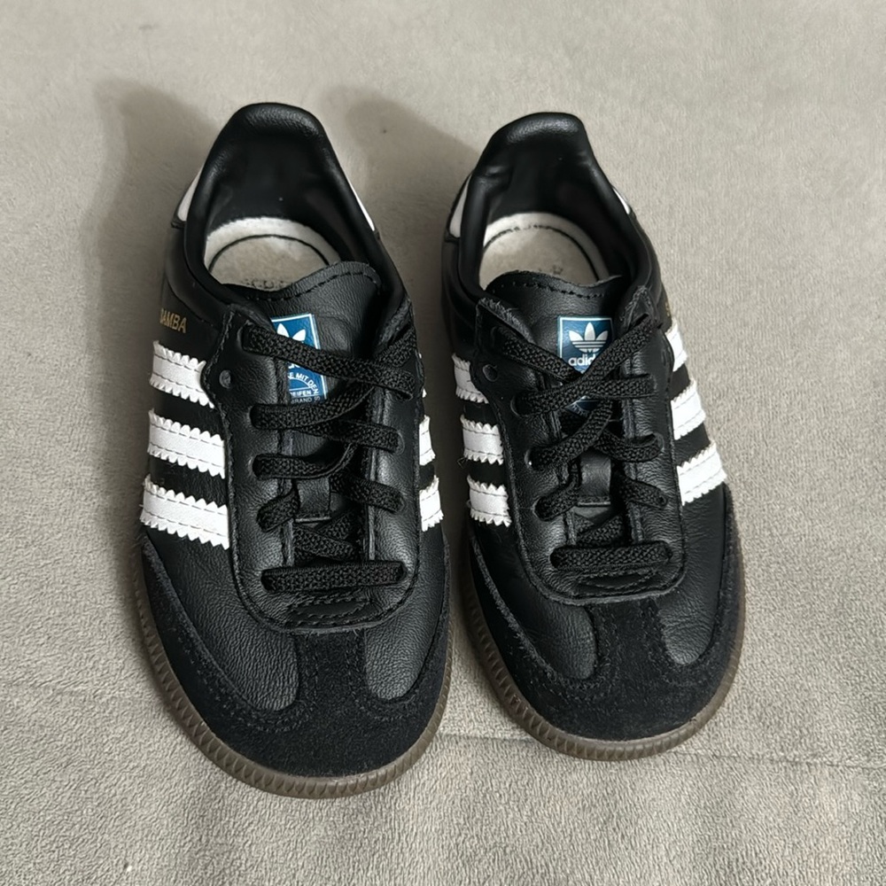 Toddler samba like new 6T